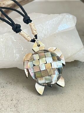 Genuine Mother of Pearl Mosaic Sea Turtle Pendant Necklace